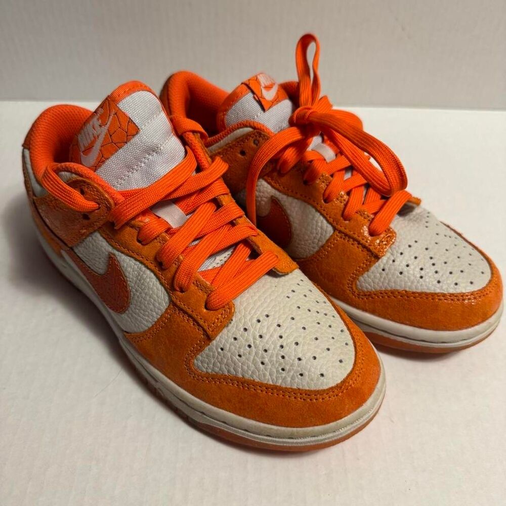 Nike Women's Dunk Low "Cracked Orange" Safety Orange, size 5,5